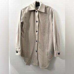 ANIÁN The Painter’s Coat (Oat) size Small